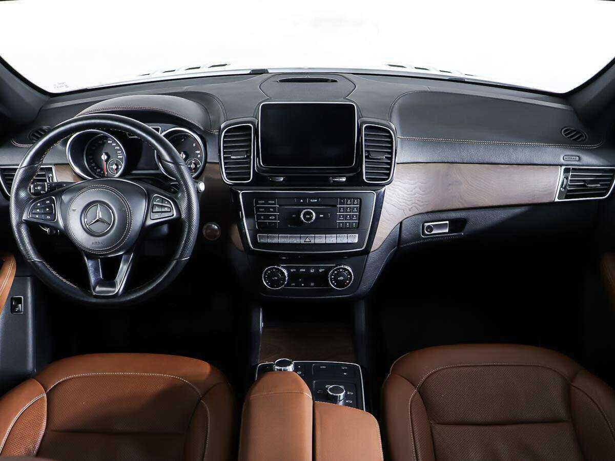 Купить Mercedes-Benz GLE с пробегом. Фото: #10