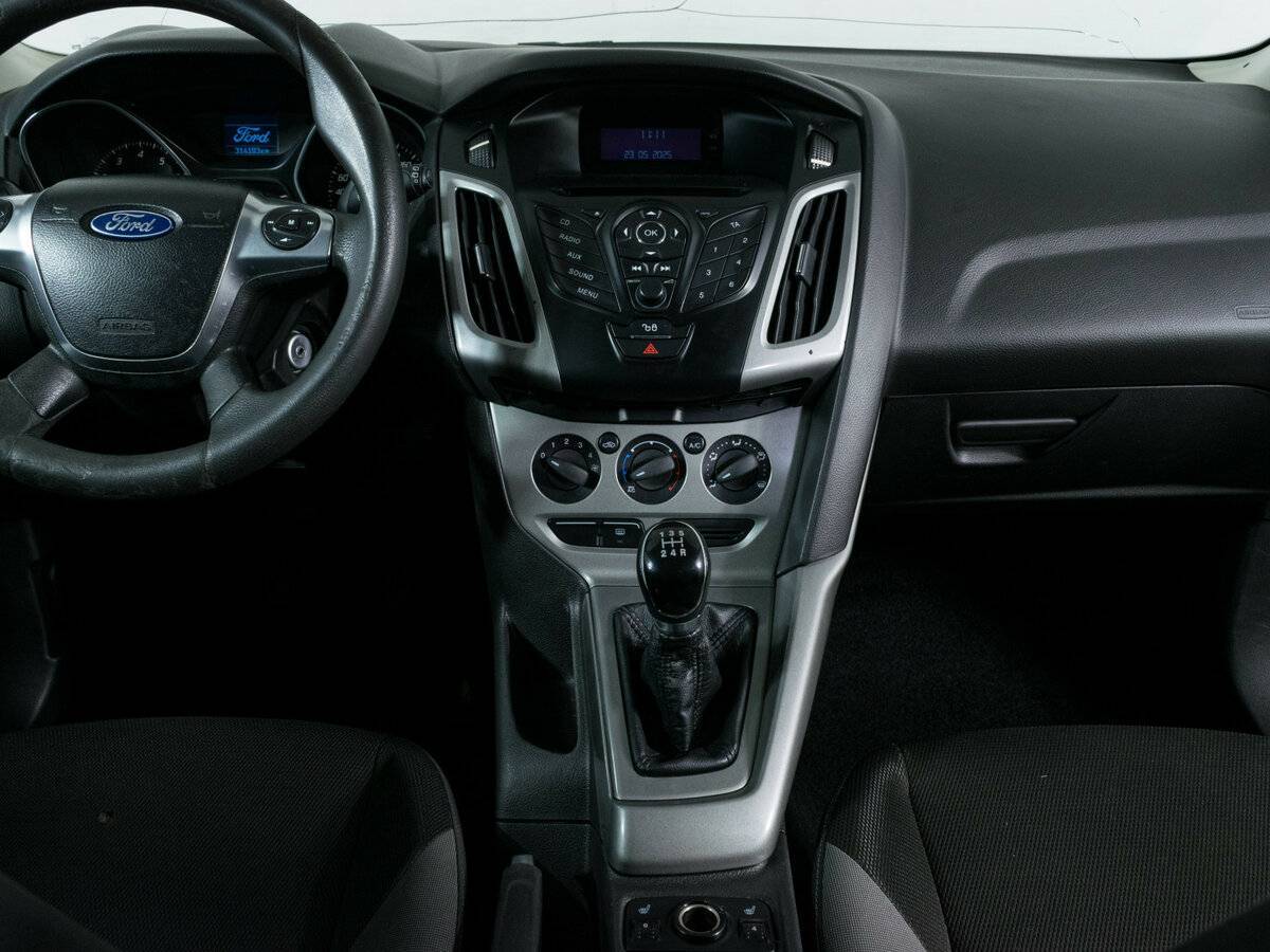 Купить Ford Focus с пробегом. Фото: #8