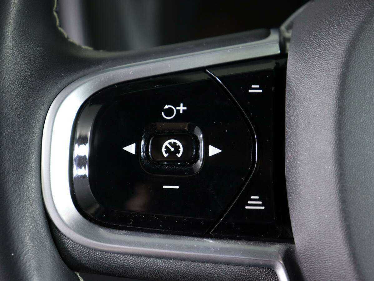 Купить Volvo XC90 с пробегом. Фото: #19