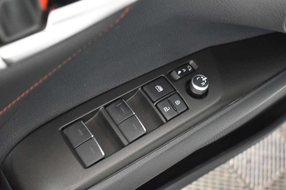 Купить Toyota Camry с пробегом. Фото: #6