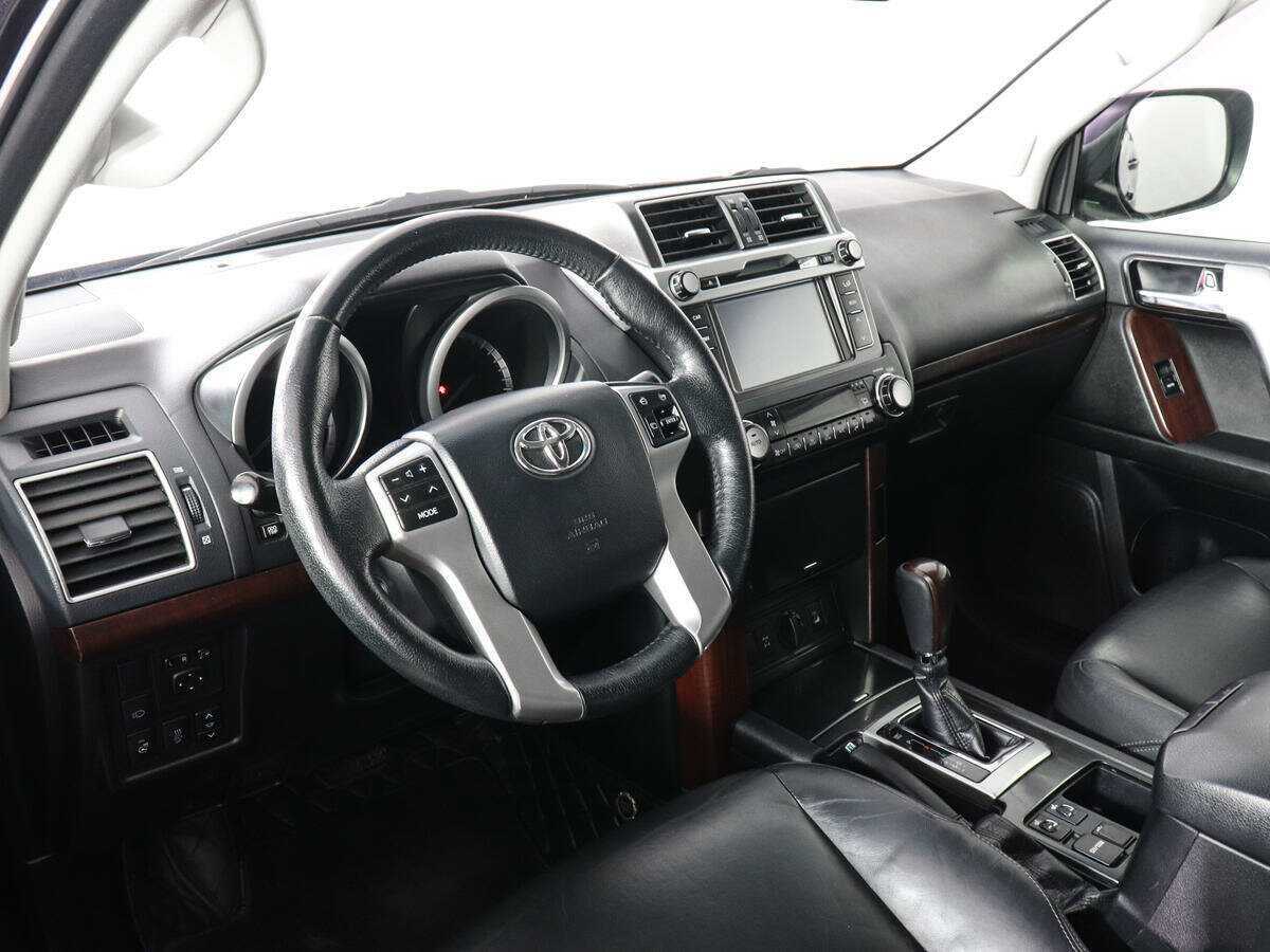 Купить Toyota Land Cruiser Prado с пробегом. Фото: #8