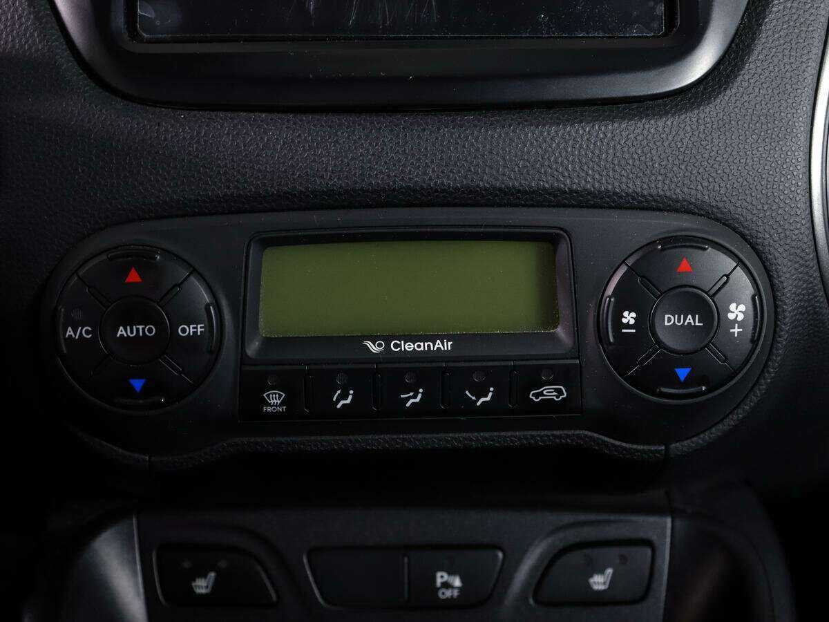 Купить Hyundai ix35 с пробегом. Фото: #22