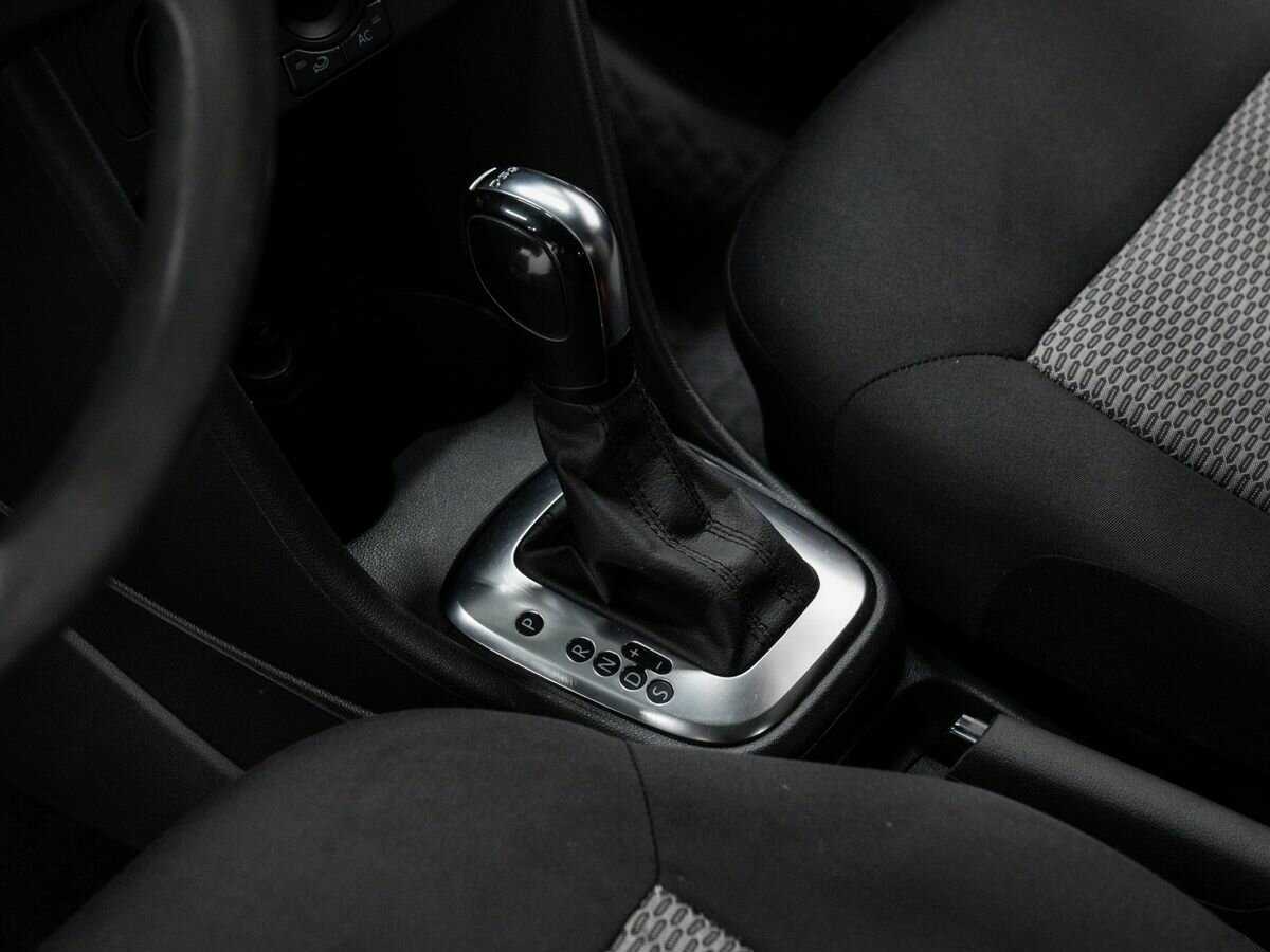 Купить Volkswagen Polo с пробегом. Фото: #16