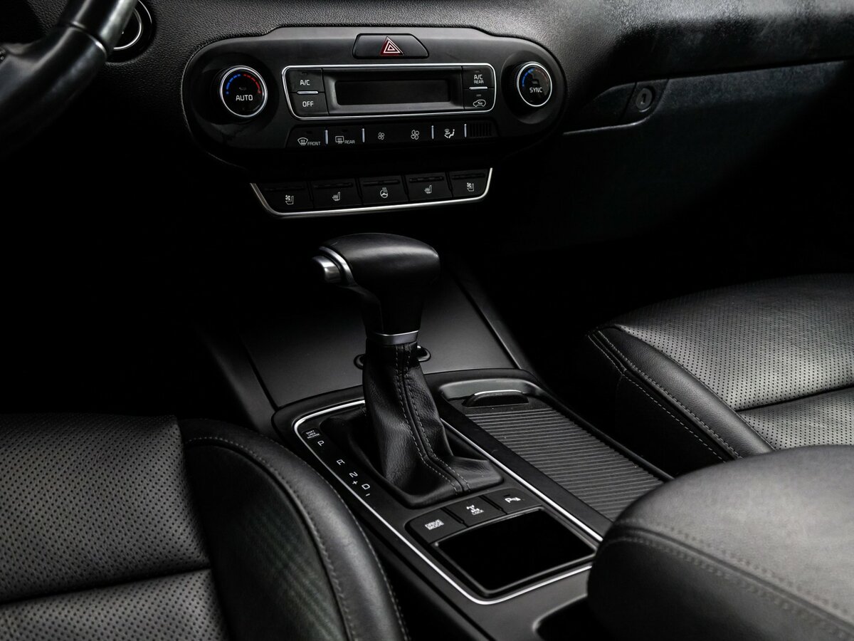 Купить Kia Sorento с пробегом. Фото: #9