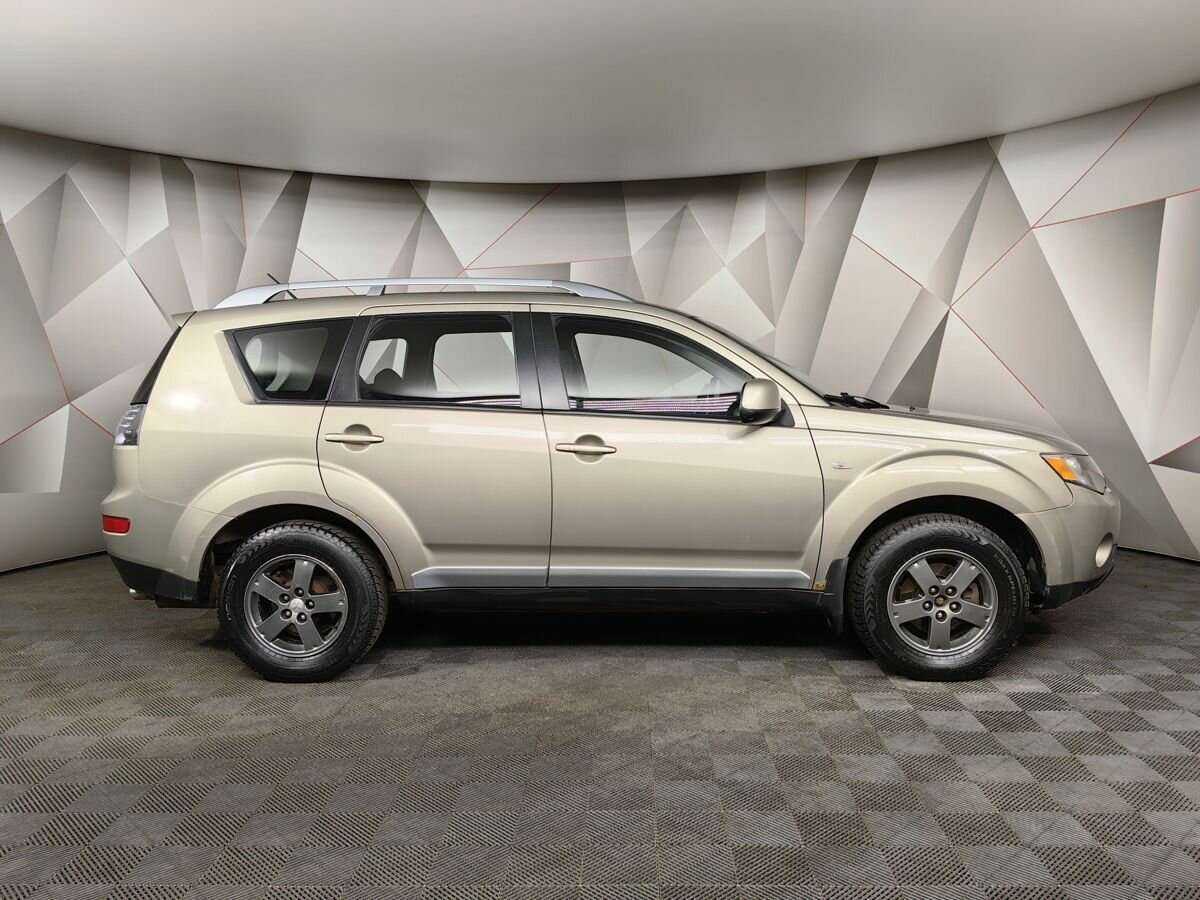 Купить Mitsubishi Outlander с пробегом. Фото: #5