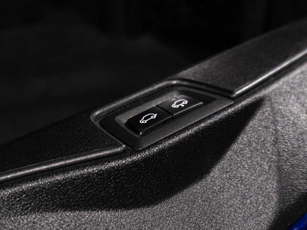 Купить BMW X7 с пробегом. Фото: #17