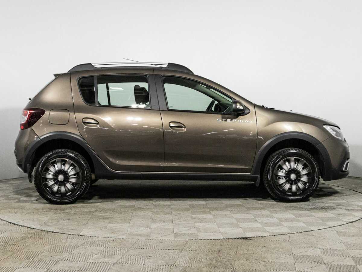 Купить Renault Sandero с пробегом. Фото: #3