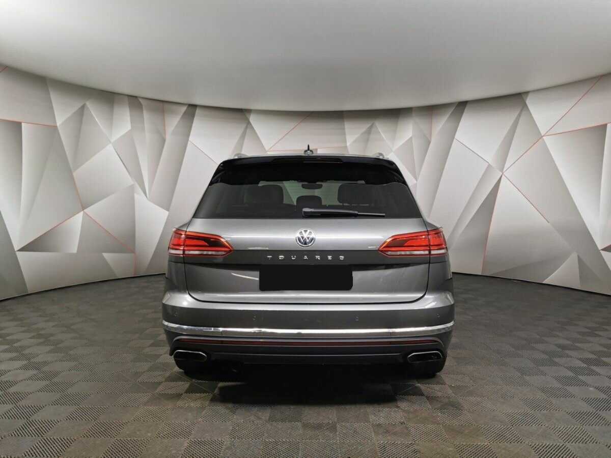 Купить Volkswagen Touareg с пробегом. Фото: #7