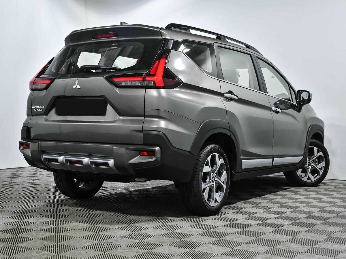 Купить Mitsubishi Xpander с пробегом. Фото: #3