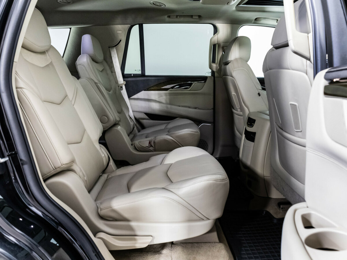 Купить Cadillac Escalade с пробегом. Фото: #25