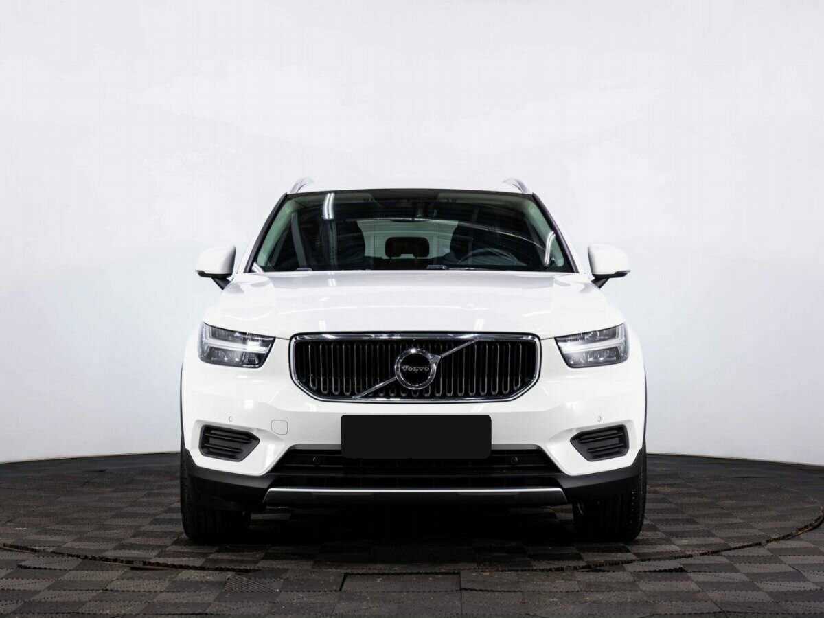 Купить Volvo XC40 с пробегом. Фото: #1