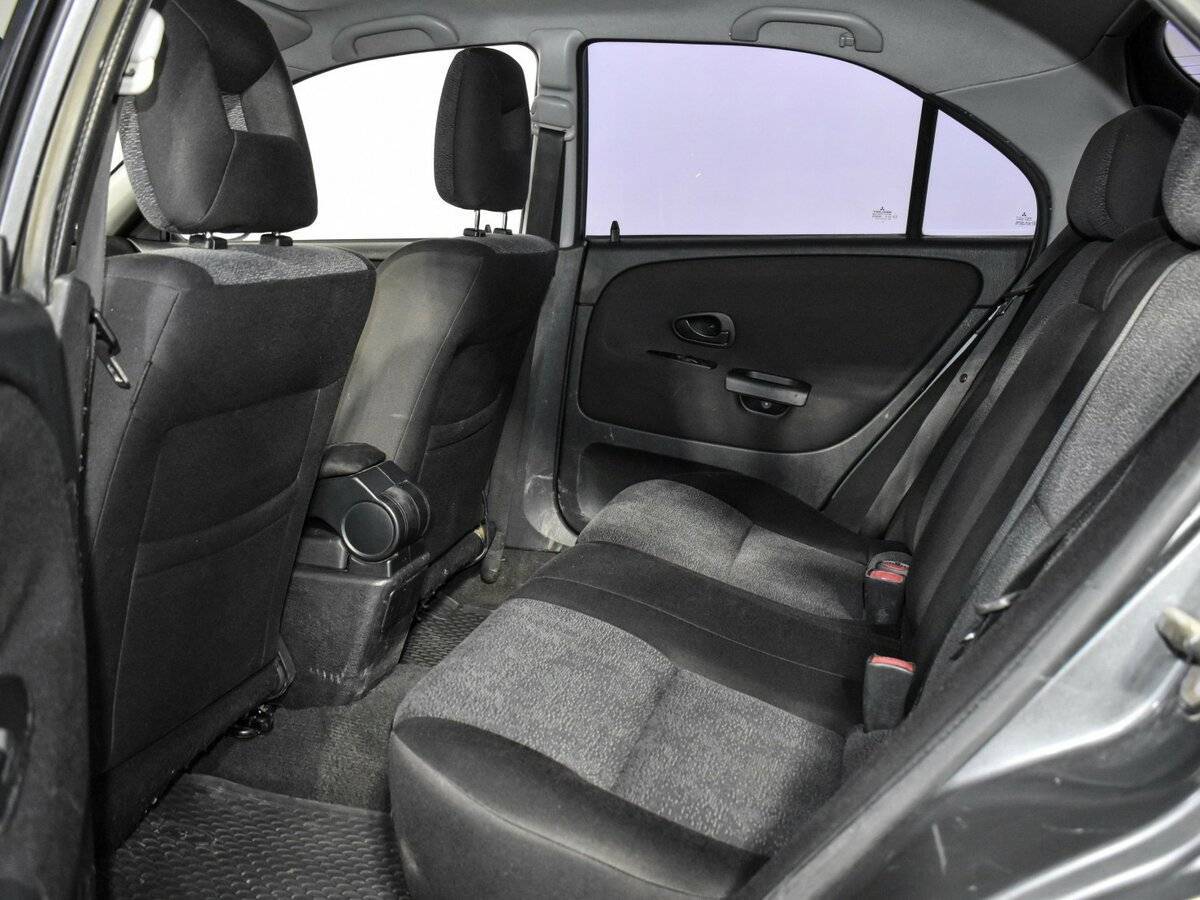 Купить Mitsubishi Carisma с пробегом. Фото: #11