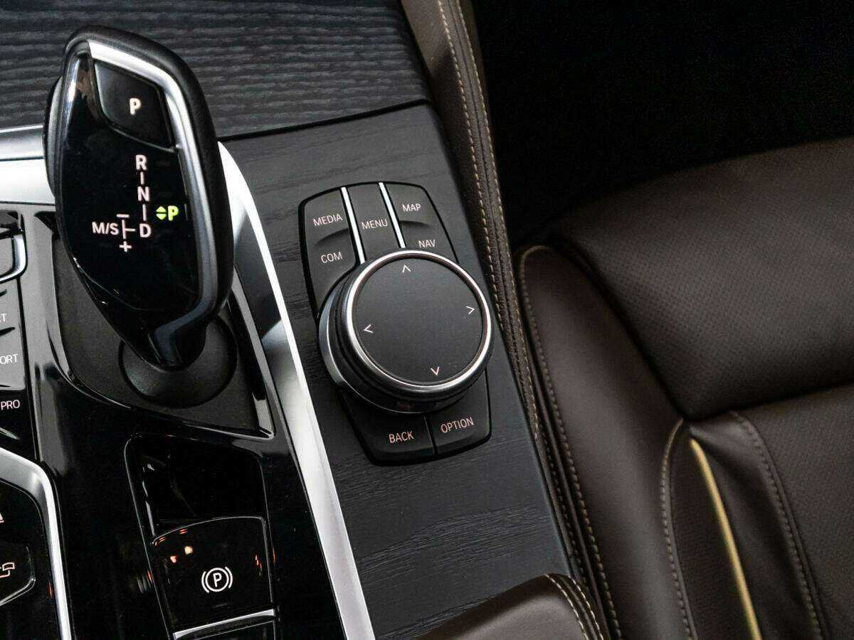 Купить BMW 5 серии с пробегом. Фото: #23