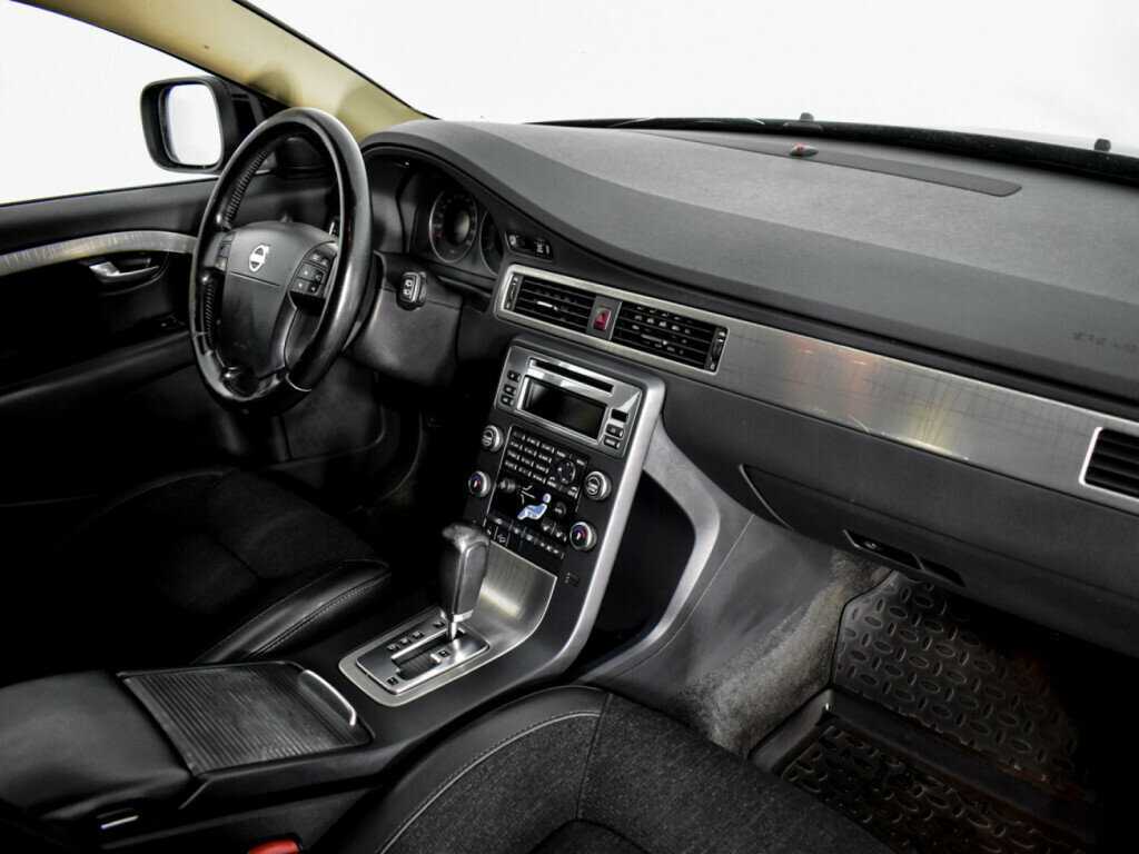Купить Volvo XC70 с пробегом. Фото: #11