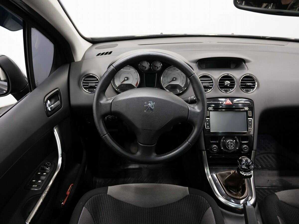 Купить Peugeot 308 с пробегом. Фото: #14