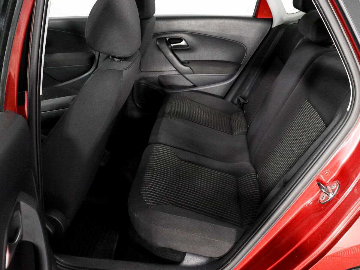 Купить Volkswagen Polo с пробегом. Фото: #9