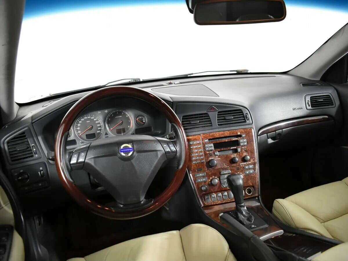 Купить Volvo S60 с пробегом. Фото: #9