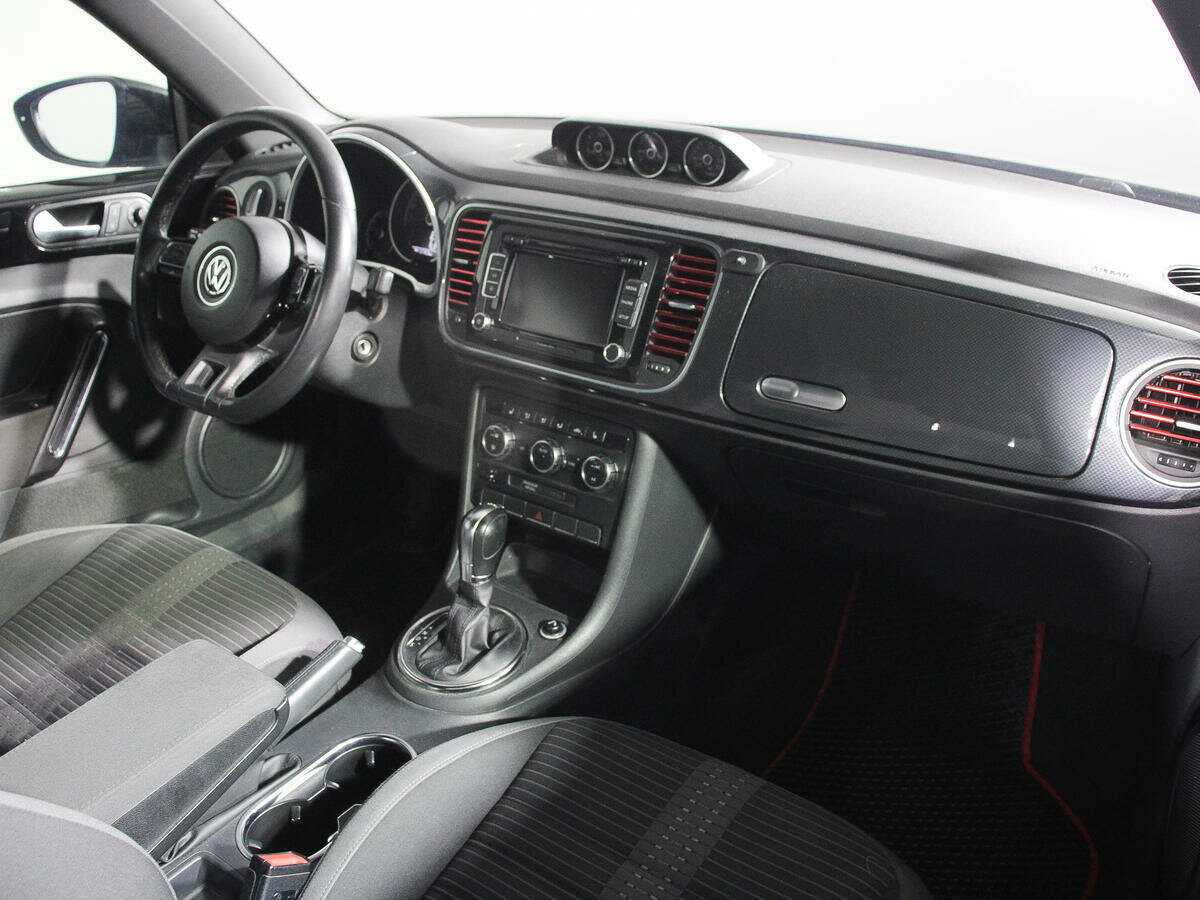 Купить Volkswagen Beetle с пробегом. Фото: #6