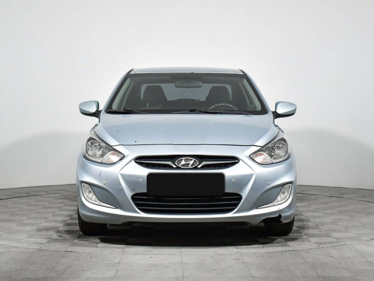 Купить Hyundai Solaris с пробегом. Фото: #1