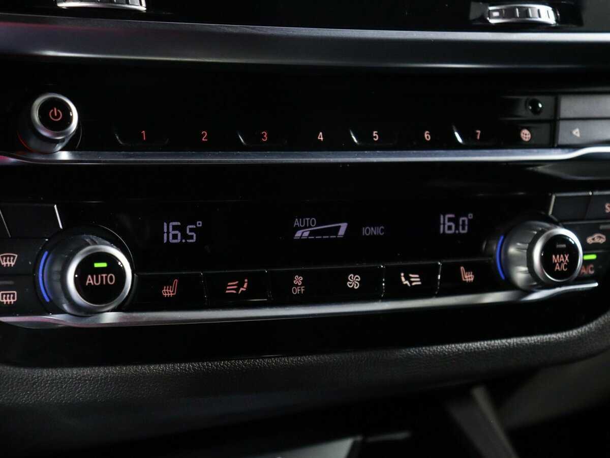 Купить BMW X3 с пробегом. Фото: #23