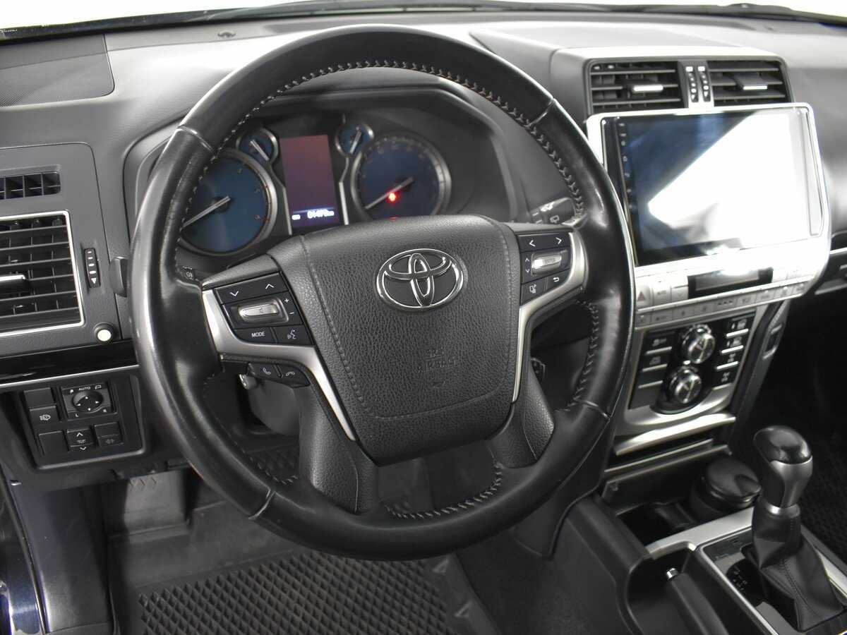 Купить Toyota Land Cruiser Prado с пробегом. Фото: #8