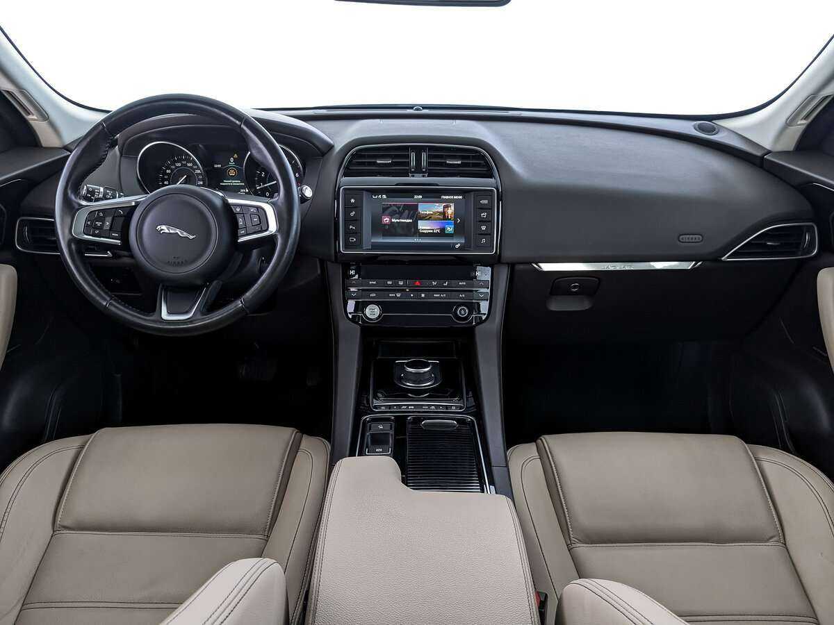 Купить Jaguar F-Pace с пробегом. Фото: #9