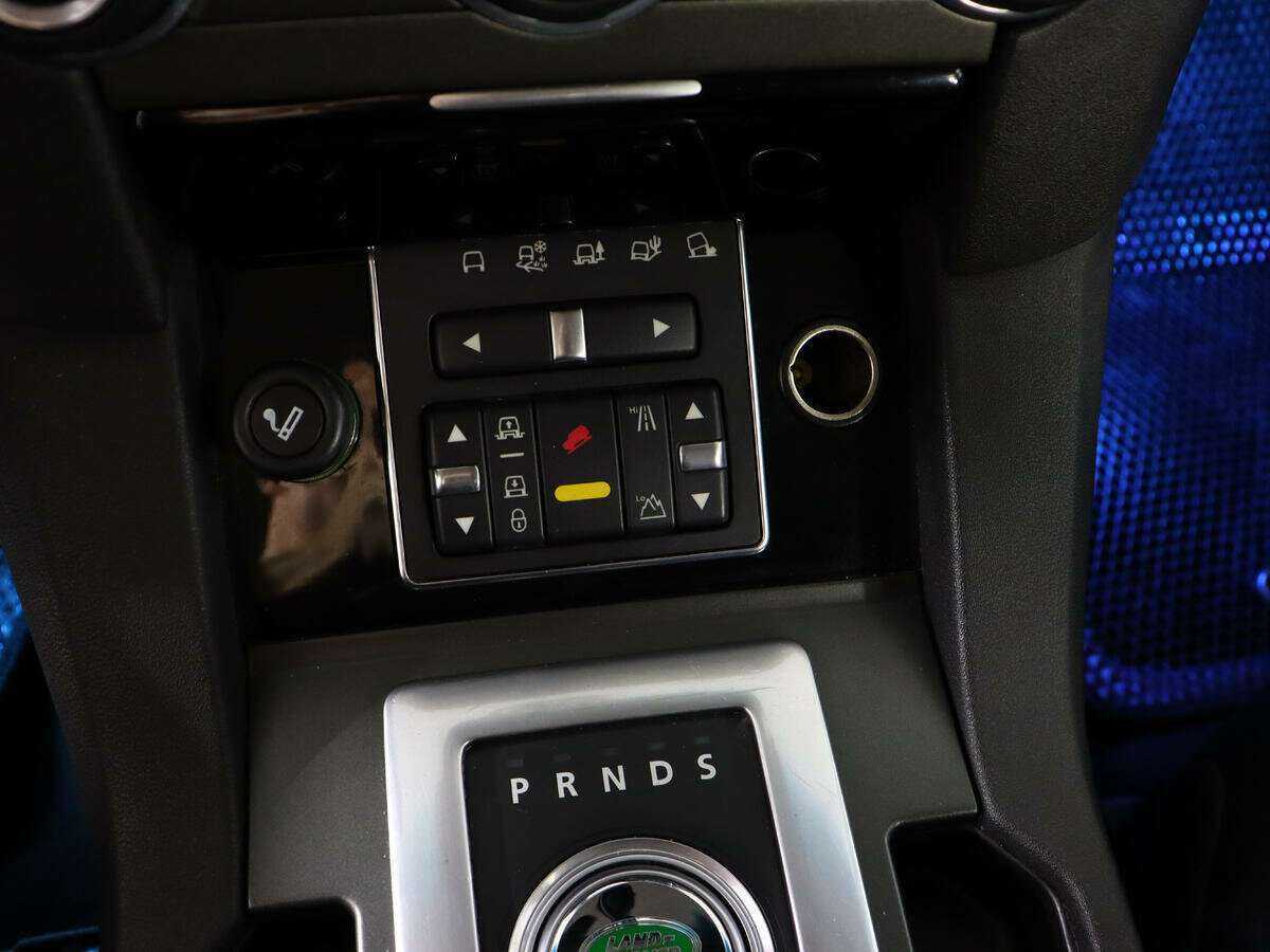 Купить Land Rover Discovery с пробегом. Фото: #24