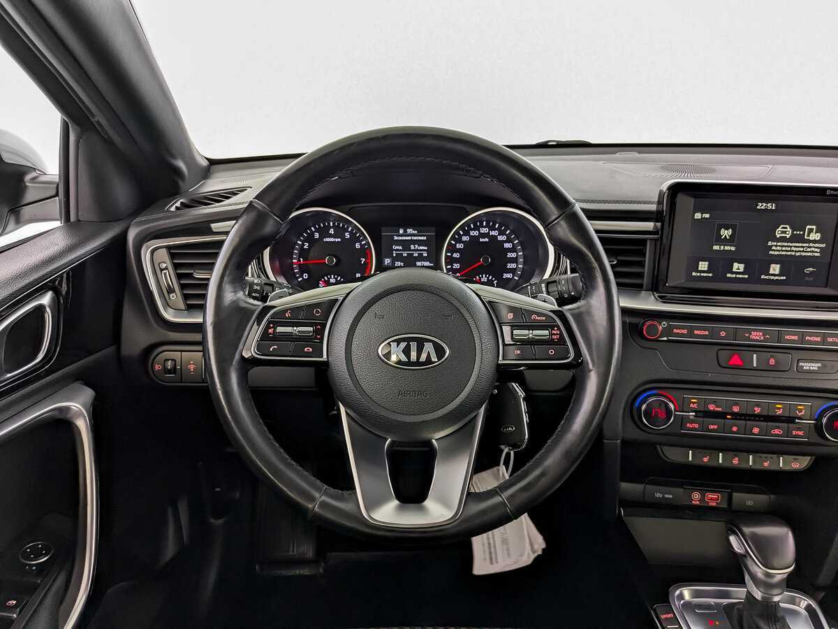 Купить Kia Ceed с пробегом. Фото: #16
