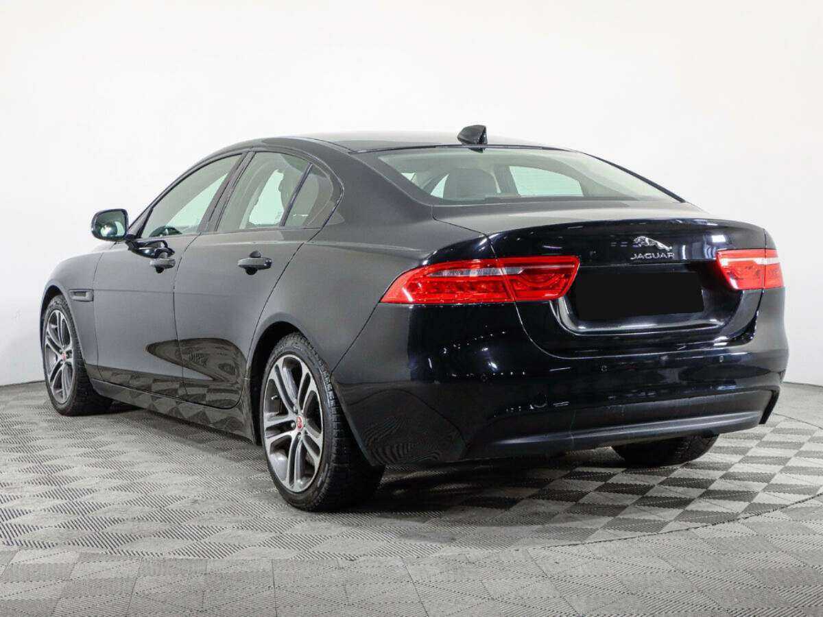 Купить Jaguar XE с пробегом. Фото: #6