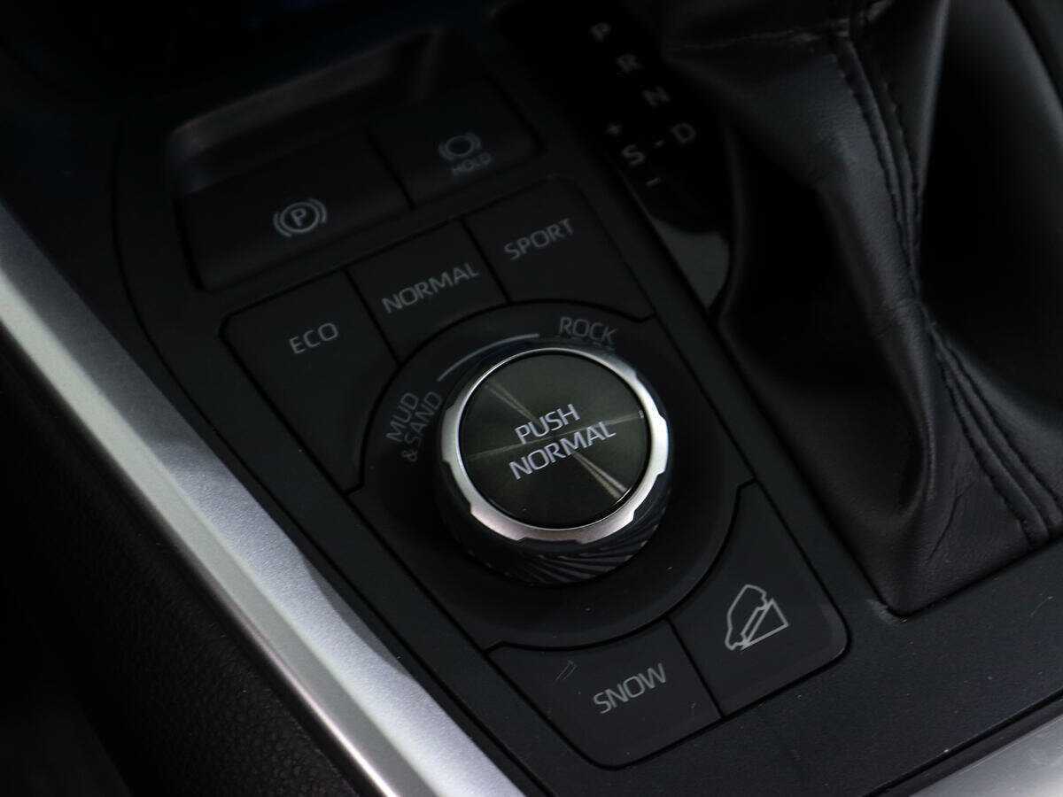 Купить Toyota RAV4 с пробегом. Фото: #22