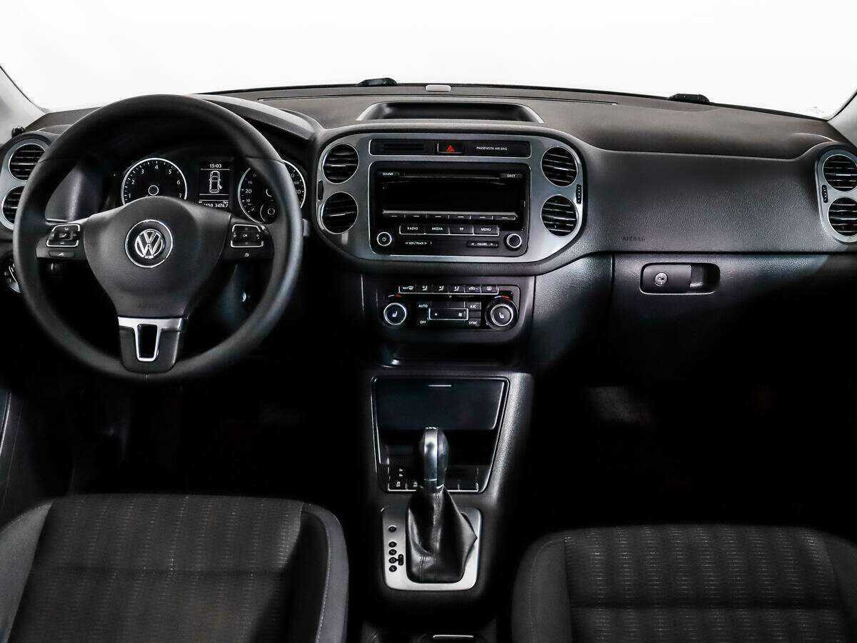 Купить Volkswagen Tiguan с пробегом. Фото: #11