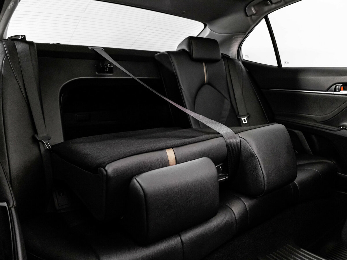 Купить Toyota Camry с пробегом. Фото: #24