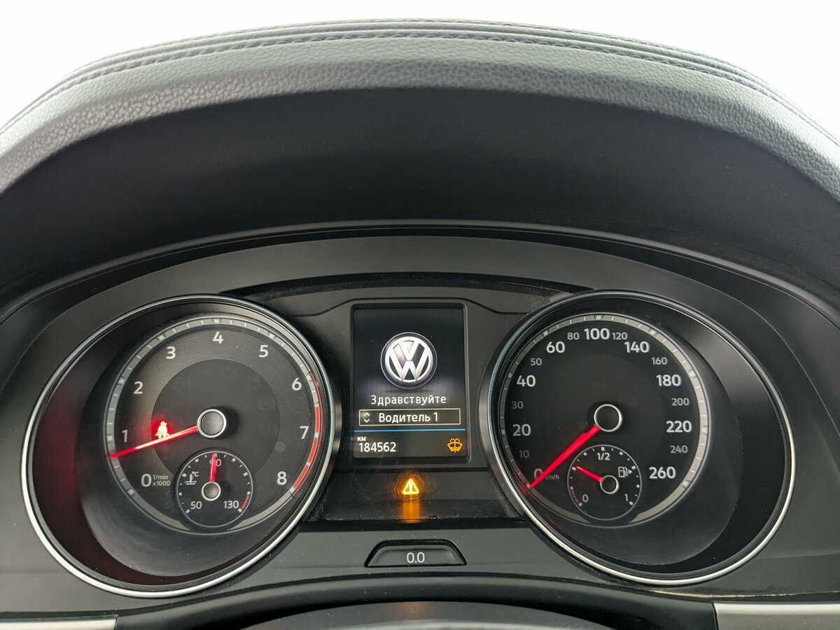 Купить Volkswagen Teramont с пробегом. Фото: #10