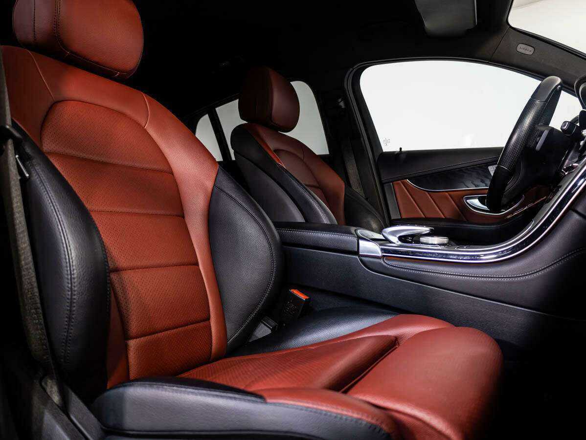 Купить Mercedes-Benz GLC Coupe с пробегом. Фото: #10