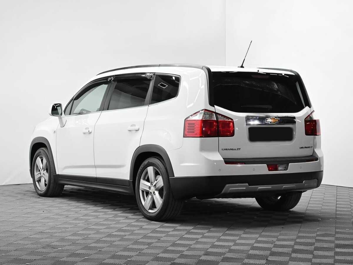 Купить Chevrolet Orlando с пробегом. Фото: #2