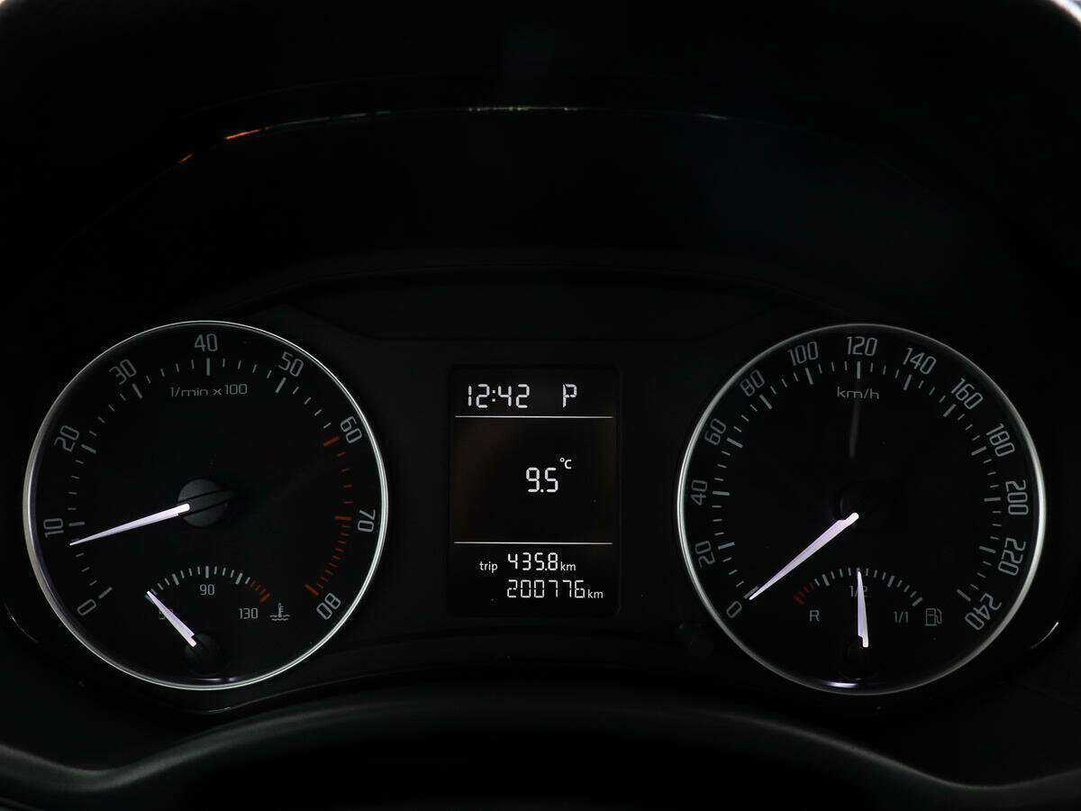 Купить Skoda Octavia с пробегом. Фото: #9