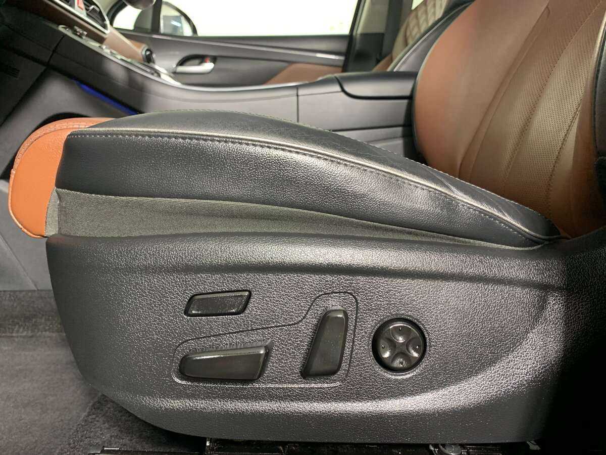Купить Hyundai Santa Fe с пробегом. Фото: #13