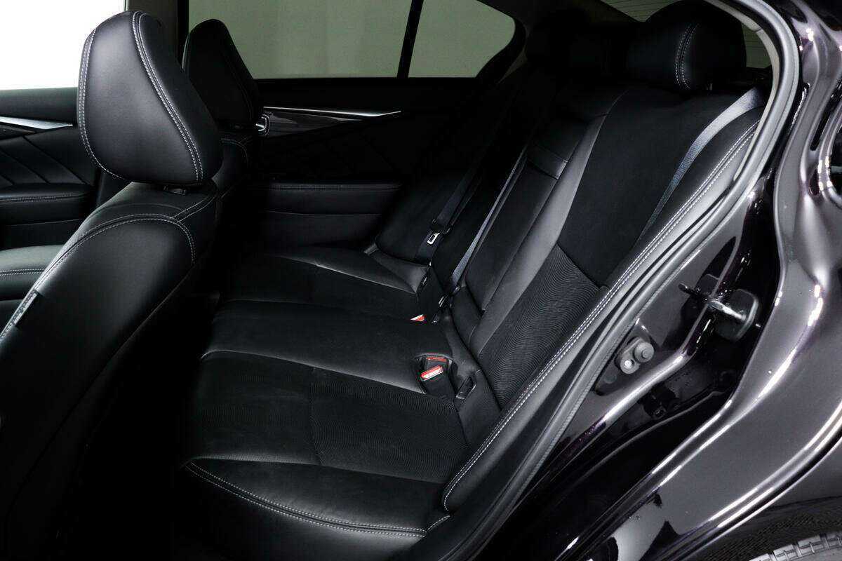 Купить Infiniti Q50 с пробегом. Фото: #9