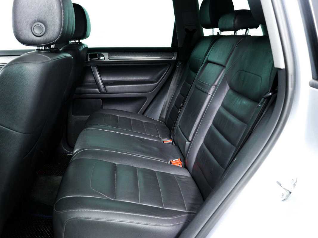 Купить Volkswagen Touareg с пробегом. Фото: #11