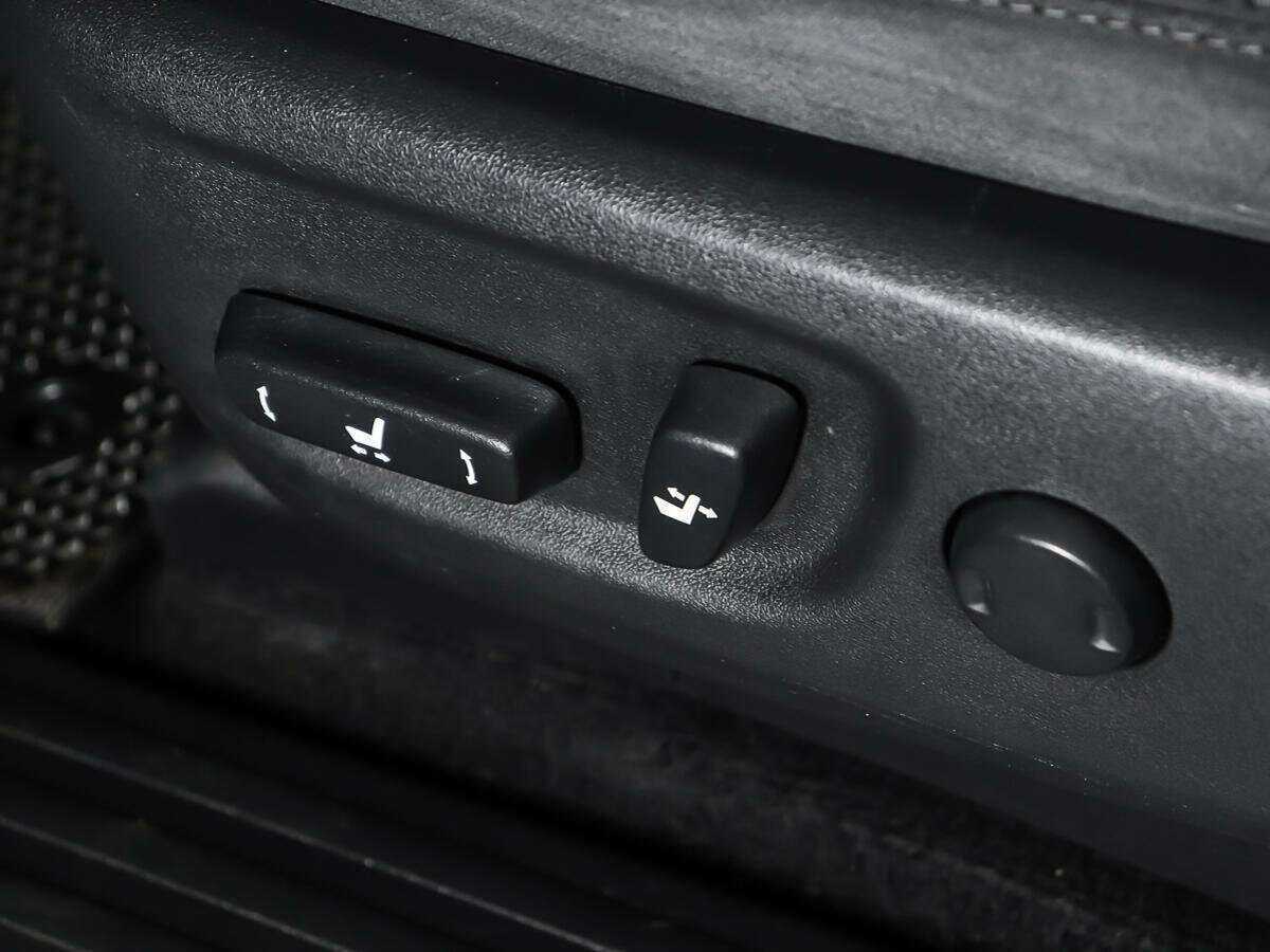 Купить Toyota Land Cruiser Prado с пробегом. Фото: #15