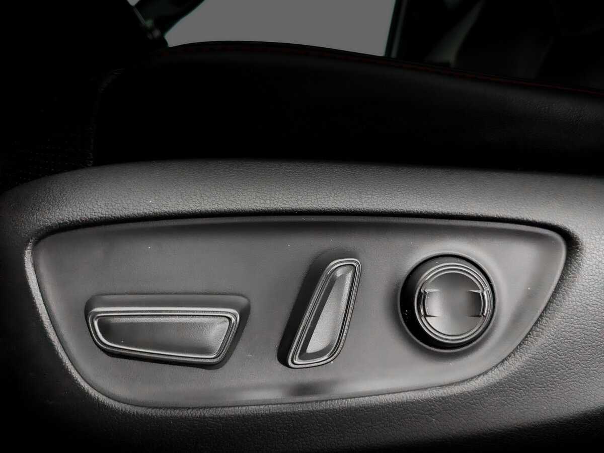 Купить Toyota Land Cruiser с пробегом. Фото: #20