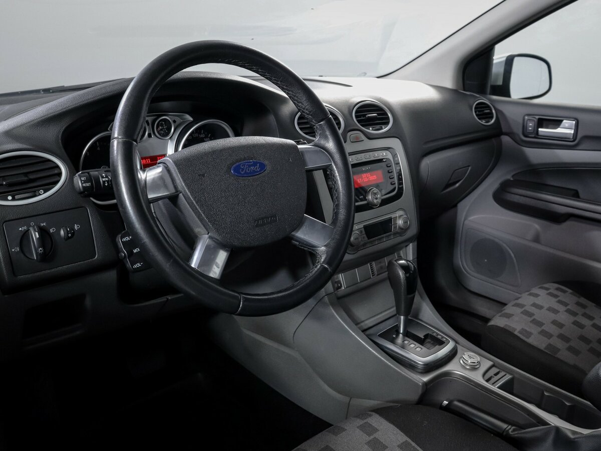 Купить Ford Focus с пробегом. Фото: #11
