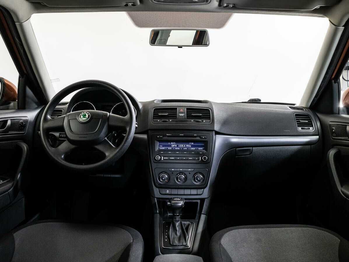 Купить Skoda Yeti с пробегом. Фото: #7
