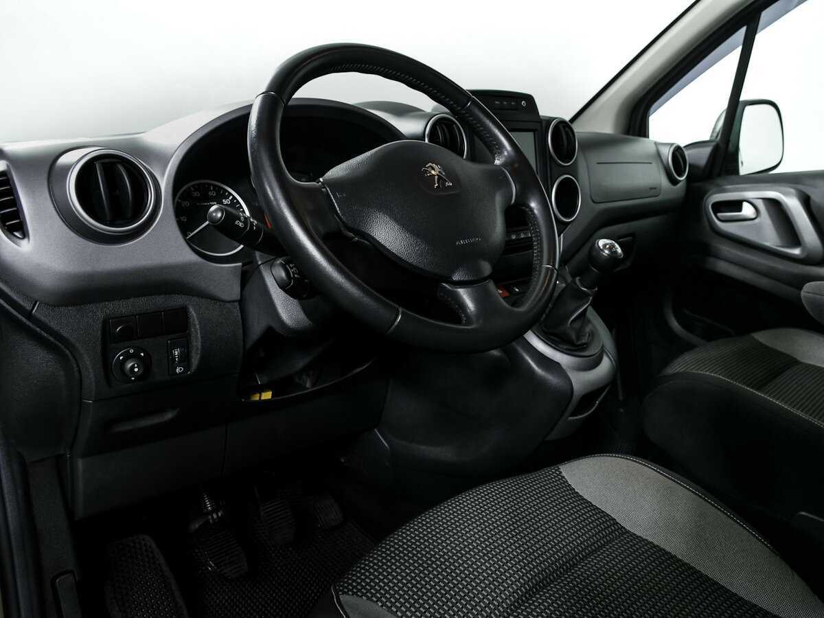 Купить Peugeot Partner с пробегом. Фото: #9