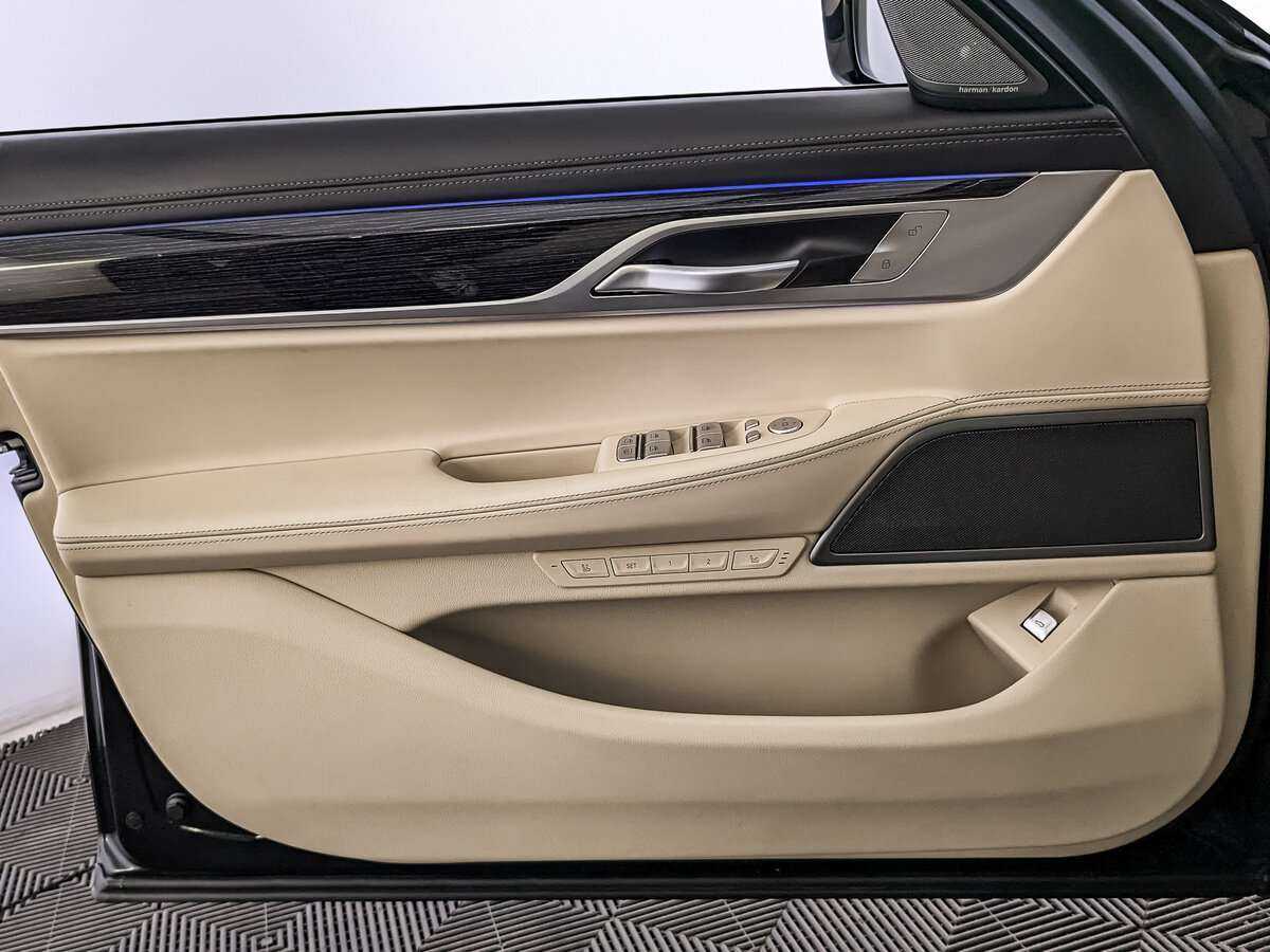 Купить BMW 7 серии с пробегом. Фото: #12