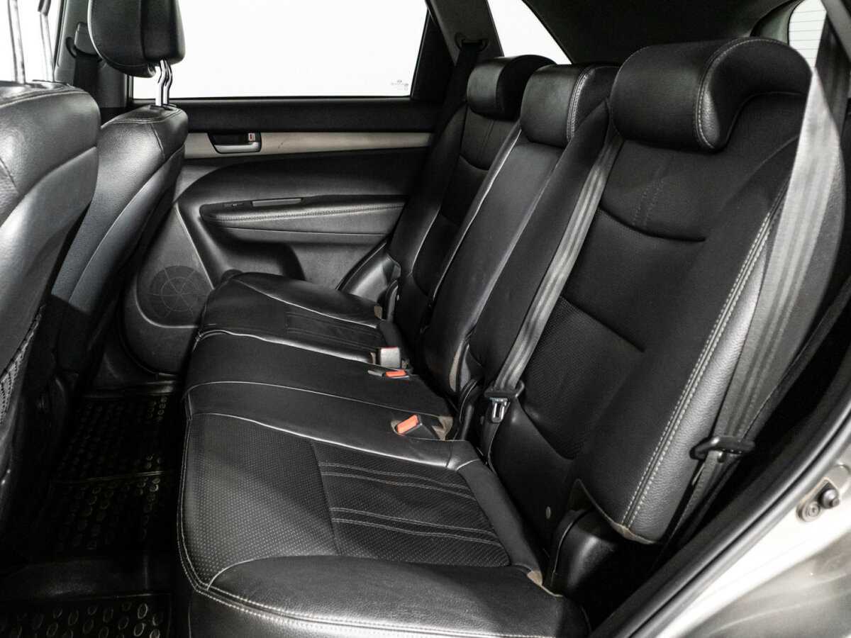 Купить Kia Sorento с пробегом. Фото: #9