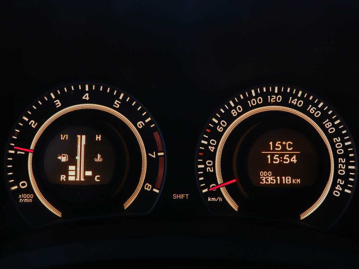 Купить Toyota Auris с пробегом. Фото: #10