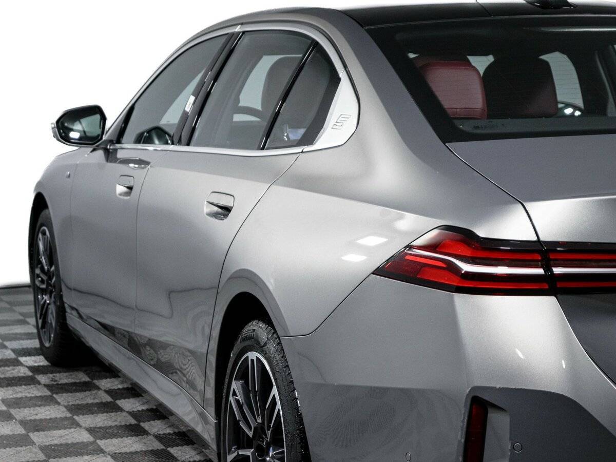 Купить BMW 5 серии с пробегом. Фото: #17