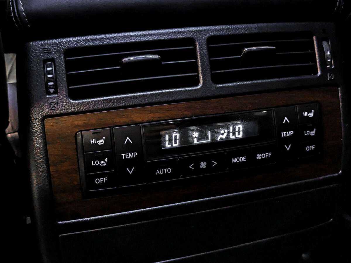 Купить Toyota Land Cruiser с пробегом. Фото: #21