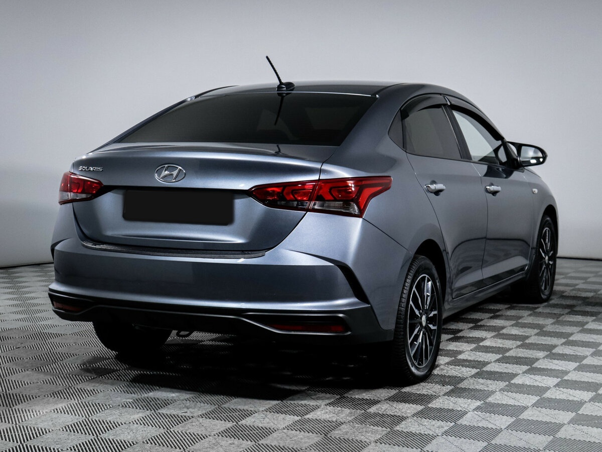 Купить Hyundai Solaris с пробегом. Фото: #3